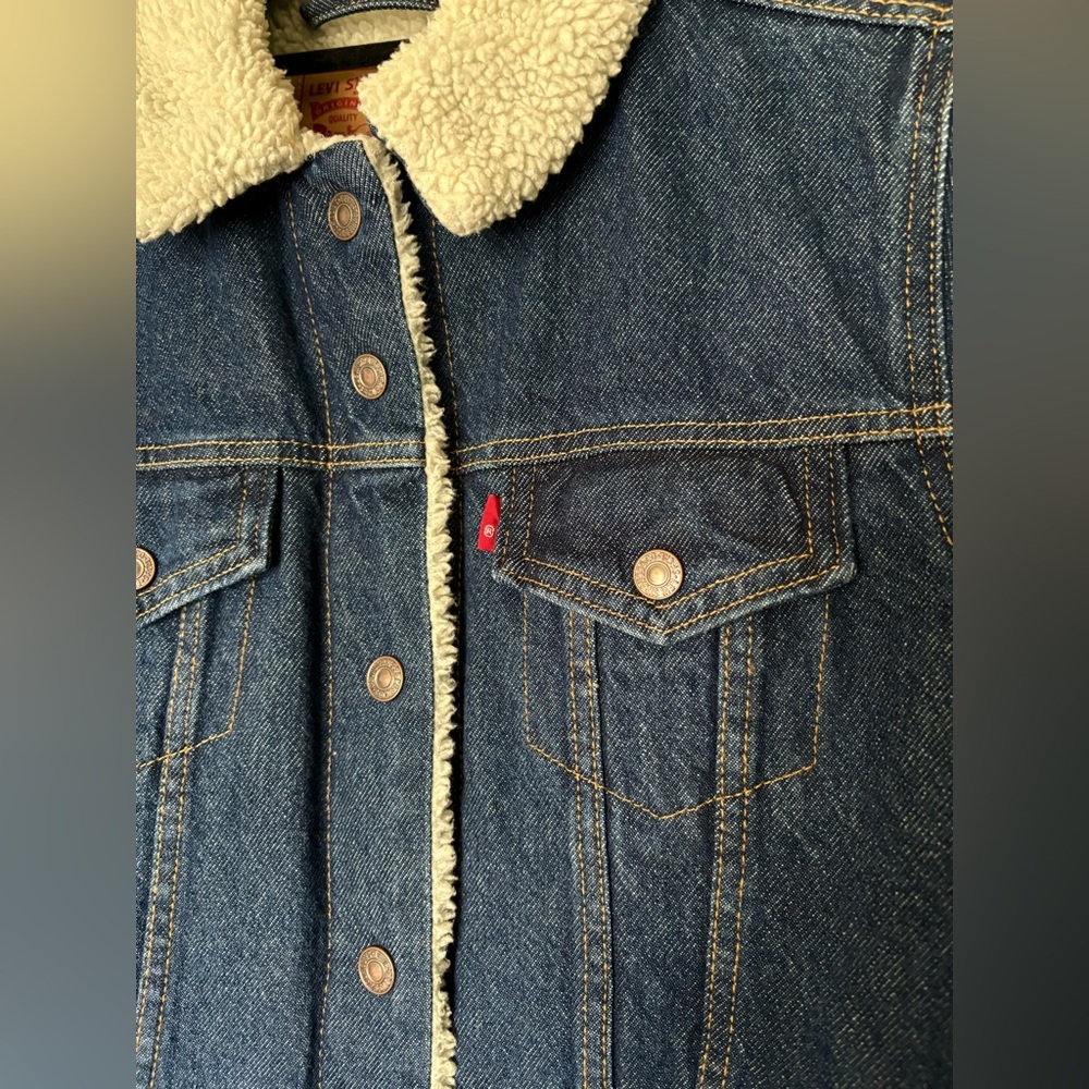 Levi’s Shearling Jacket M EUC - Picture 6 of 6